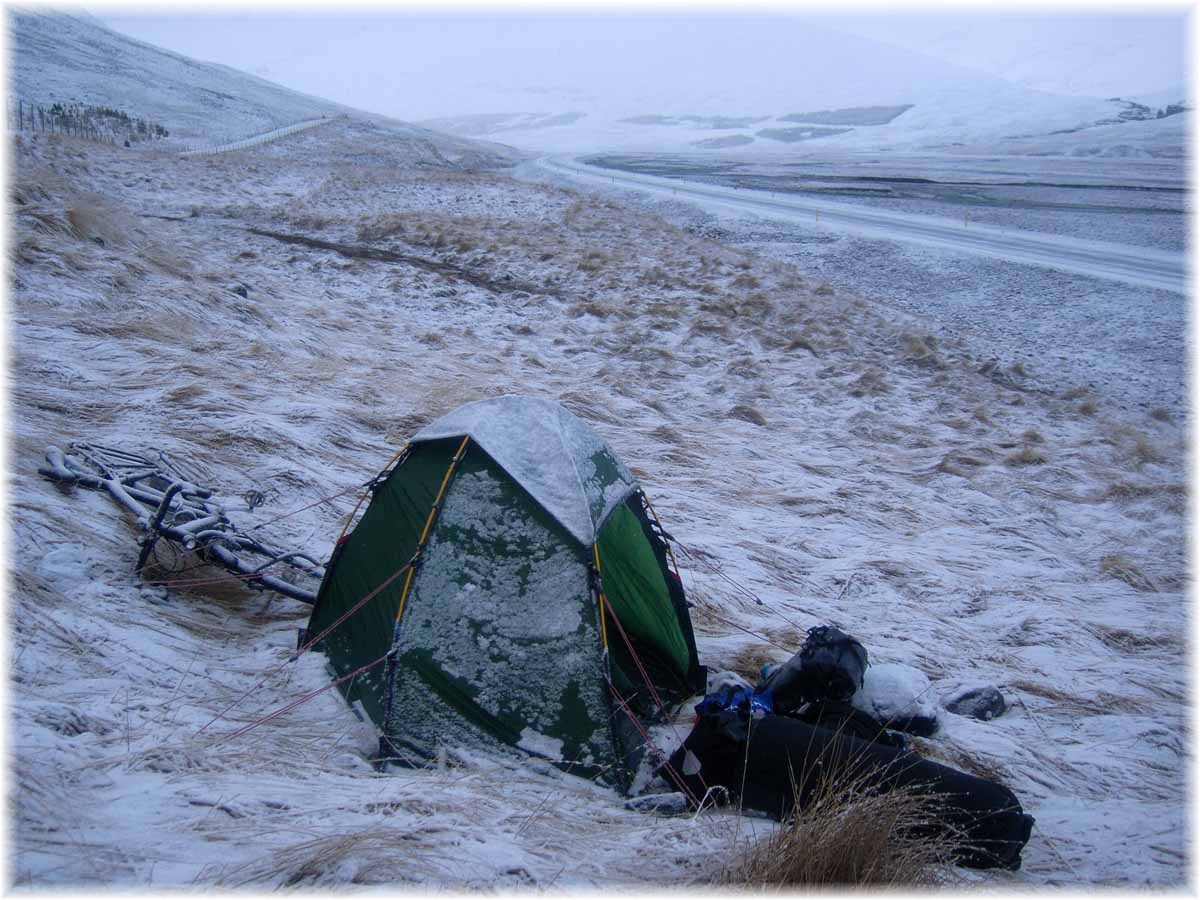 Im Norden von Island, Hilleberg Soulo im Schnee