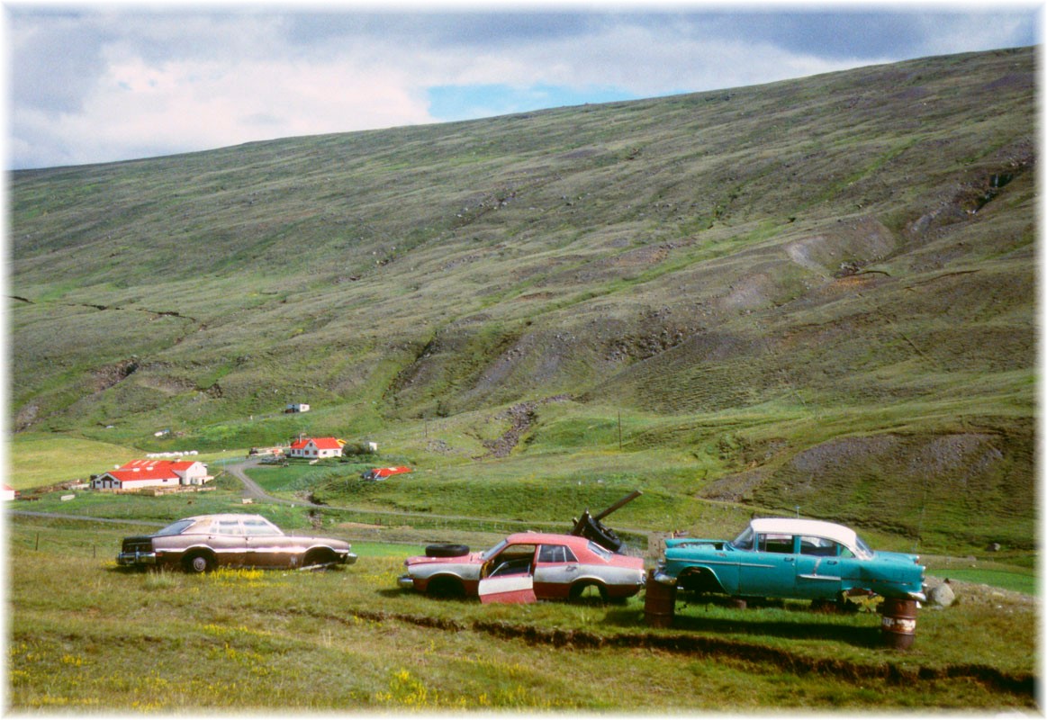 Island, Autofriedhof bei Br