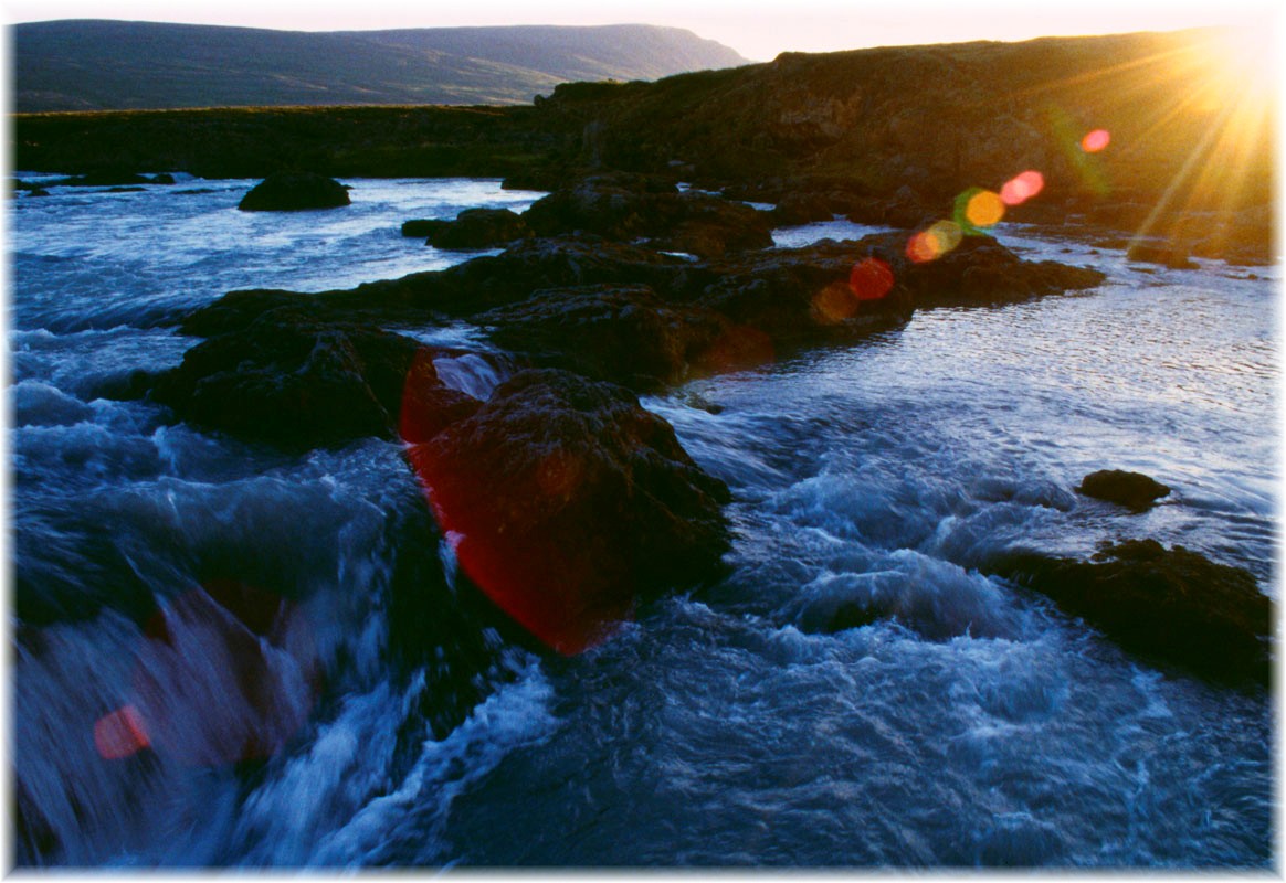 Island, Abendlicht am Godafoss