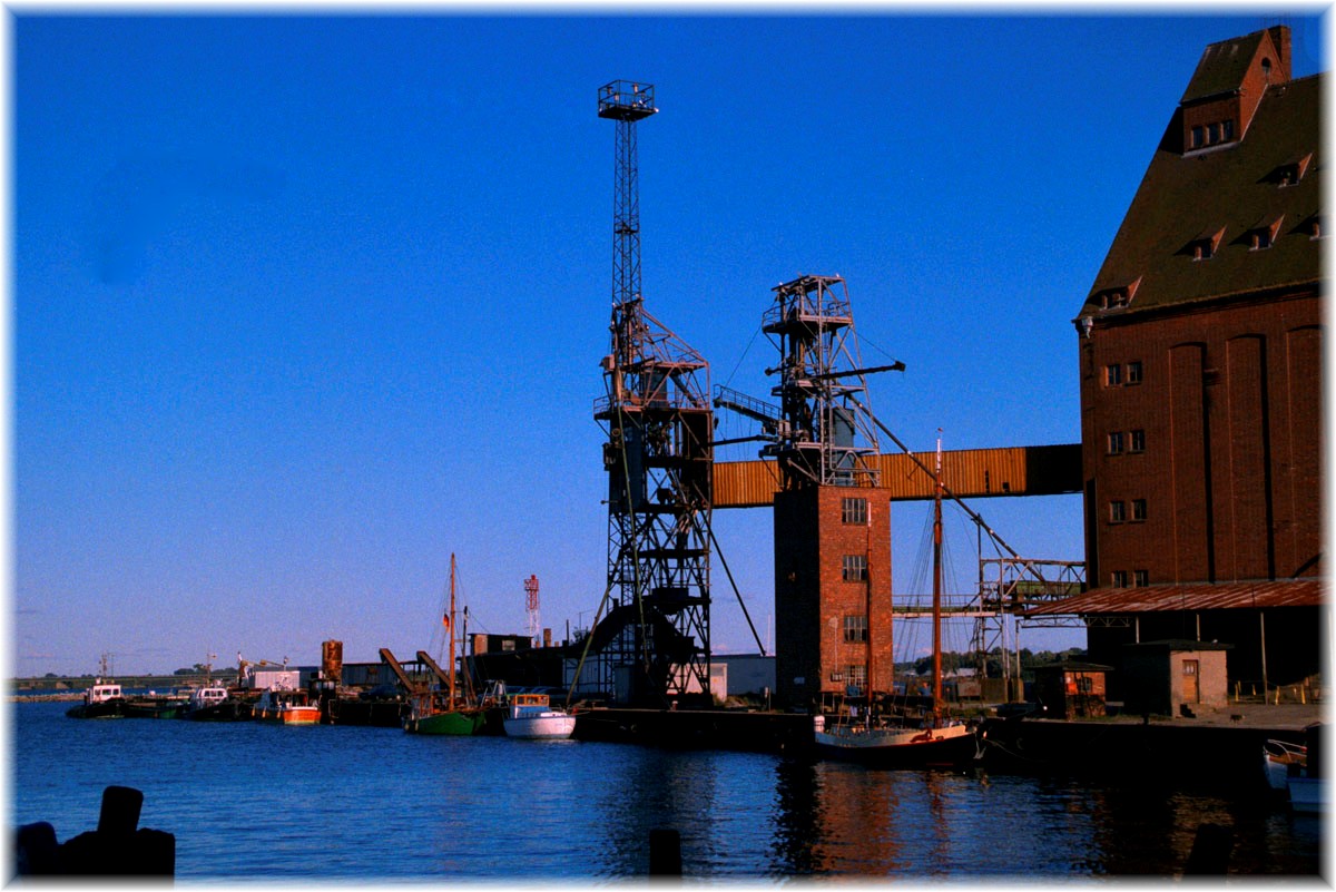 Stralsund, Hafenanlagen