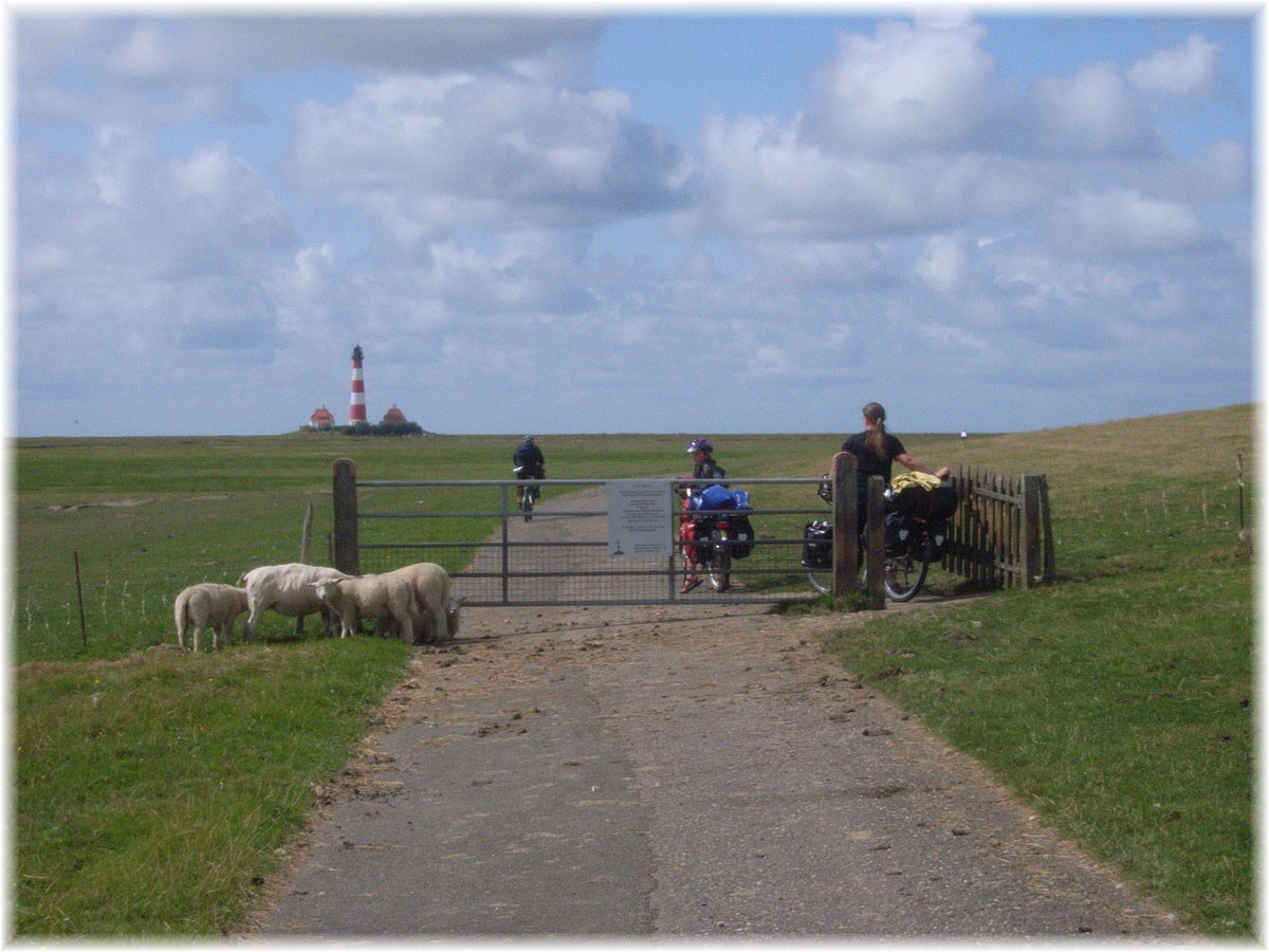 Nordseeküstenradweg, North Sea Cycle Route, Deutschland, Leuchtturm Westerhever