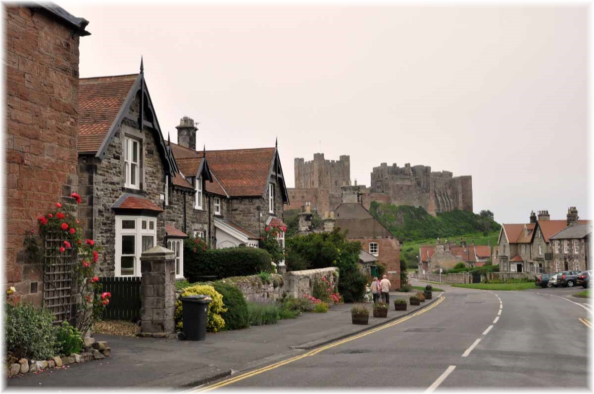 Nordseeküstenradweg, North Sea Cycle Route, England, Bamburgh