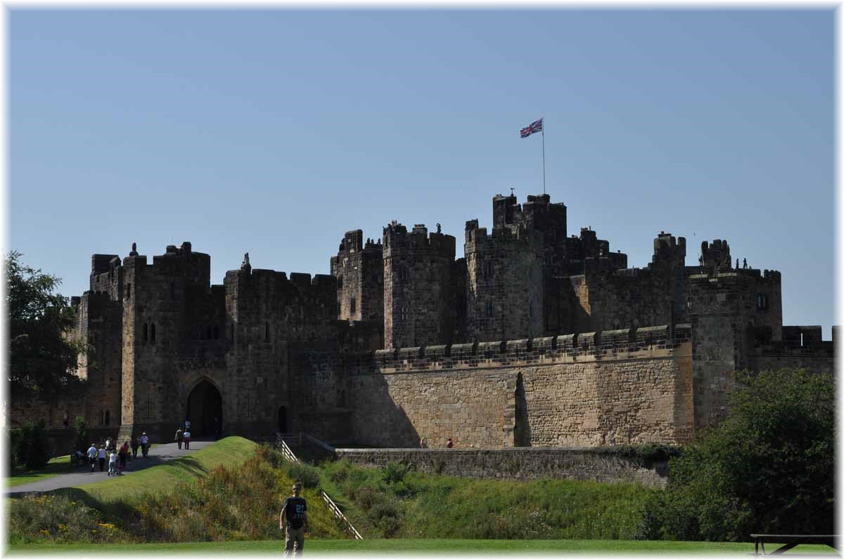 Nordseeküstenradweg, North Sea Cycle Route, England, Alnwick Castle