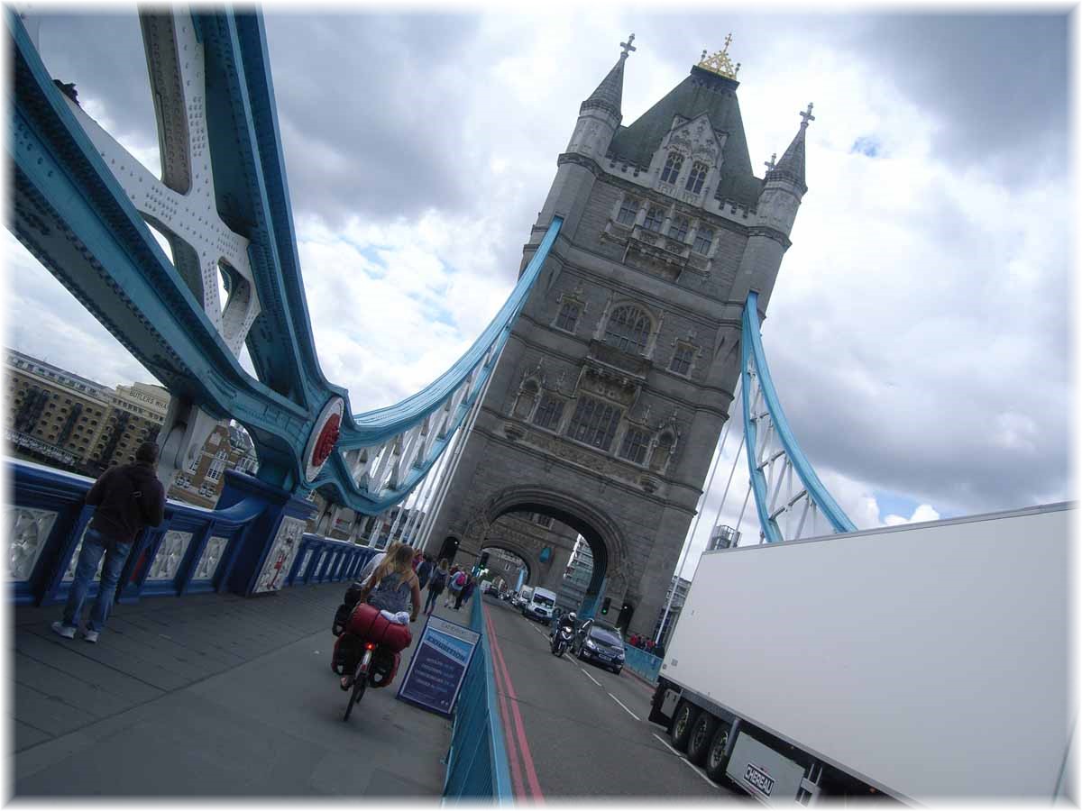 Nordseeküstenradweg, North Sea Cycle Route, Tower Bridge