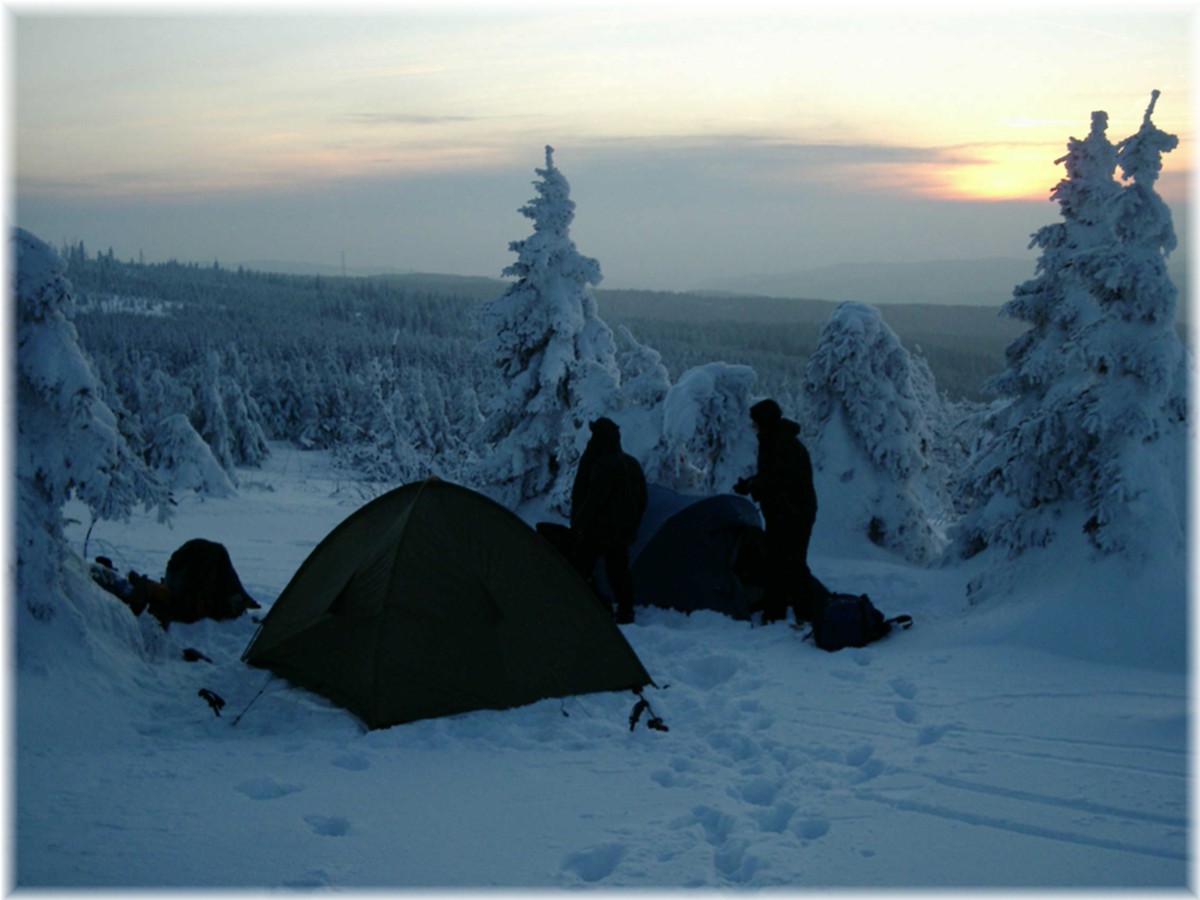 Wolfswarte, Zelte im Schnee